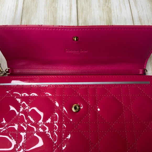 🎀Christian Dior Lady Dior Wallet On Chain🎀 - Picture 6 of 10